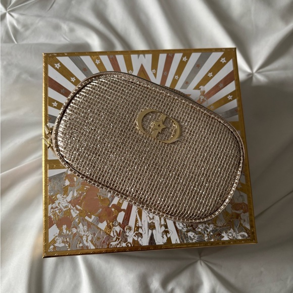 Dior Beauty Bag Special Edition New in Box - Picture 2 of 8